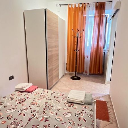 Apartment Izola Sukalo Eksteriør bilde